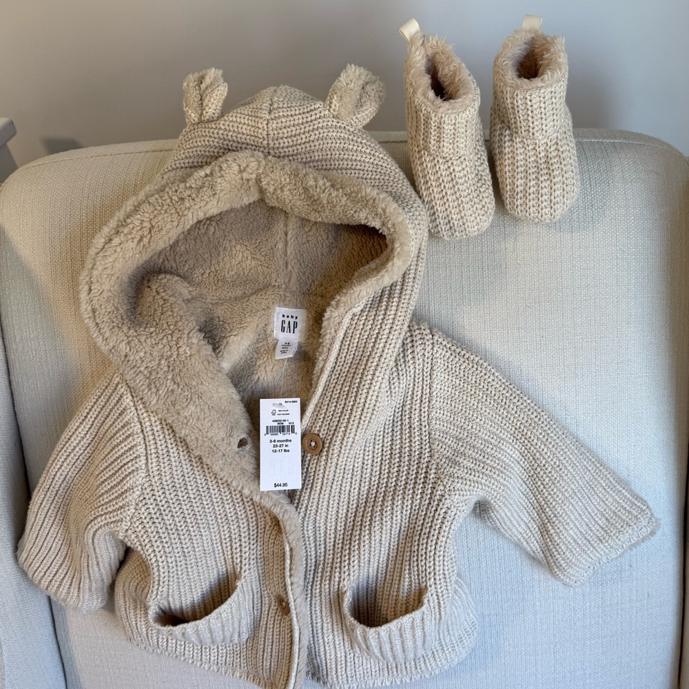 GAP Cream Knit Baby Hoodie with Sherpa Lining and Knit Booties